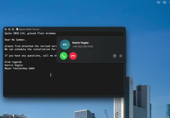 The incoming call appears on screen with the resolved name (Katrin Vogler), is answered with a click and then continues in the floating call window.