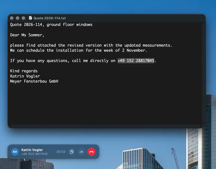 A phone number in a quote is selected, the shortcut is pressed, and the call window shows the call that has been set up, which is also listed under active calls in the panel.